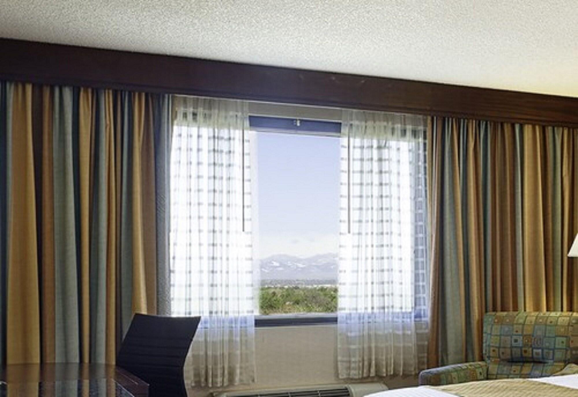 Doubletree By Hilton Hotel Denver Esterno foto