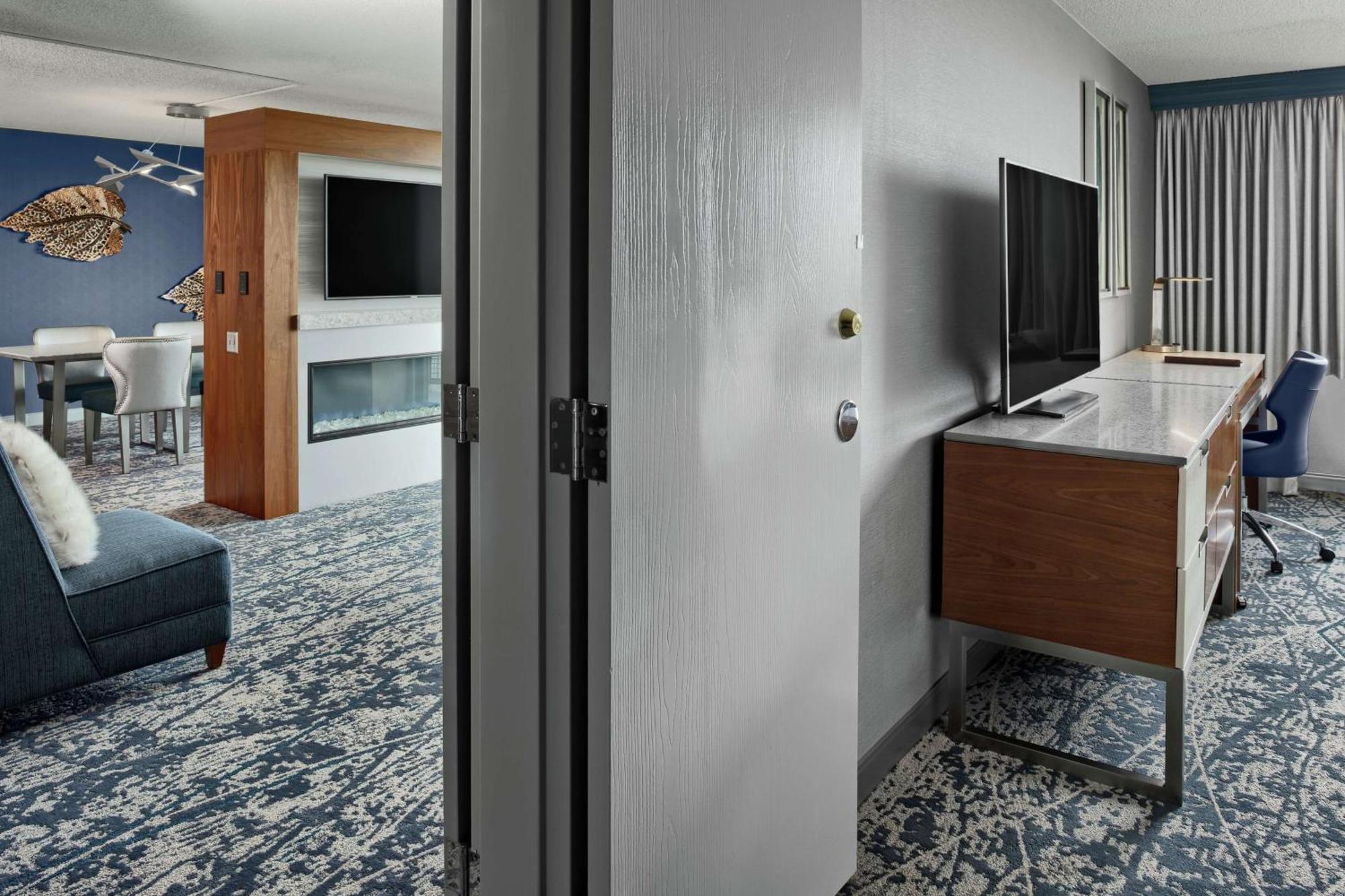 Doubletree By Hilton Hotel Denver Esterno foto